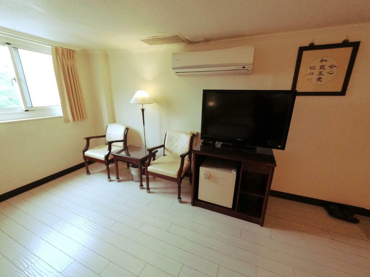 Athens Hotel 타이중 외부 사진