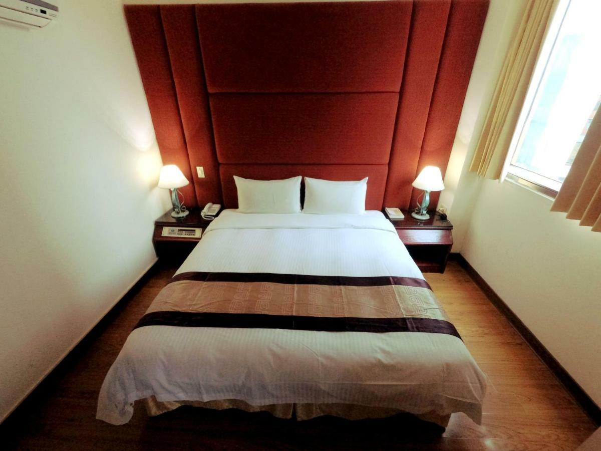 Athens Hotel 타이중 외부 사진